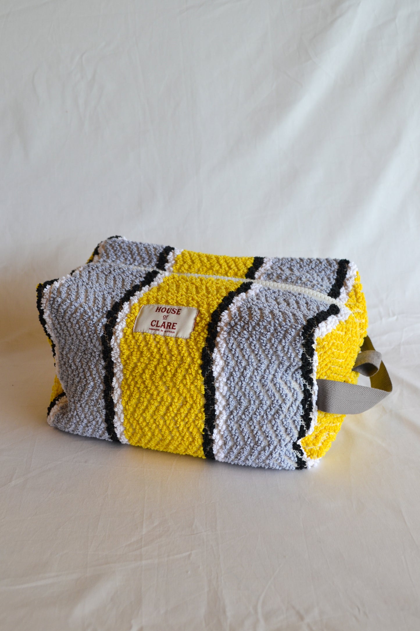 Travel Pouch | Large | Stripe