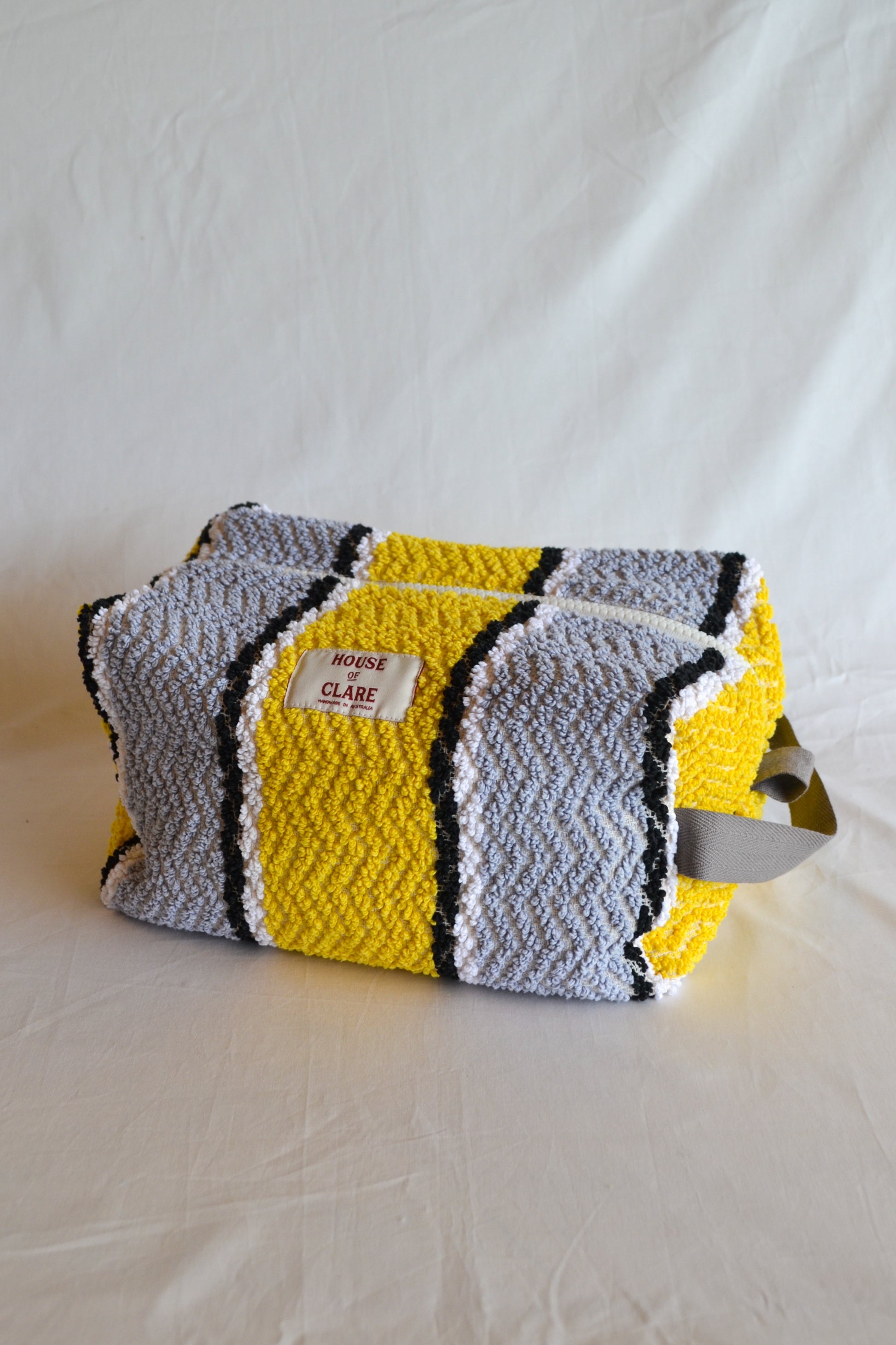 Travel Pouch | Large | Stripe