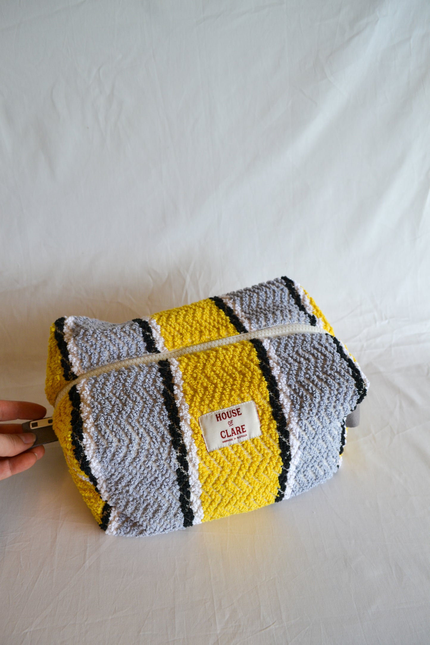 Travel Pouch | Large | Stripe