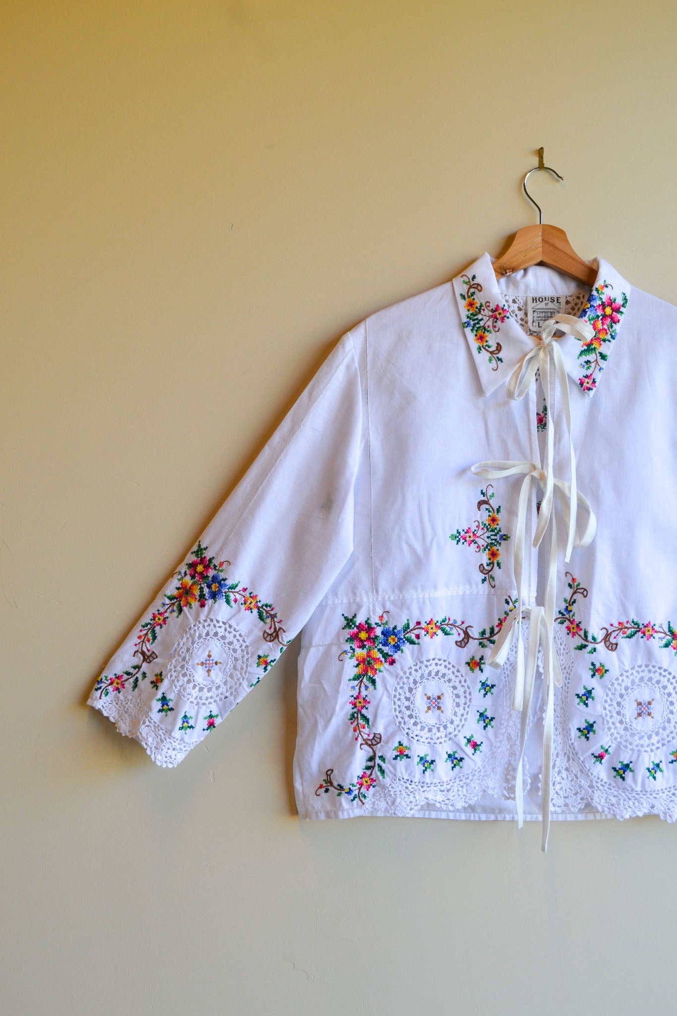 Tie Top | Embroidery | Long Sleeve | Medium